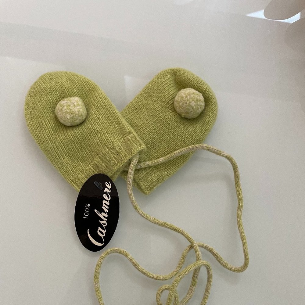 Baby Girl's Pom-Pom Cashmere Mittens